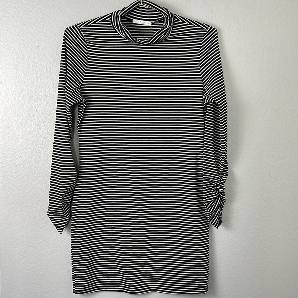 Le Lis Black and White Strip Bodycon Dress
